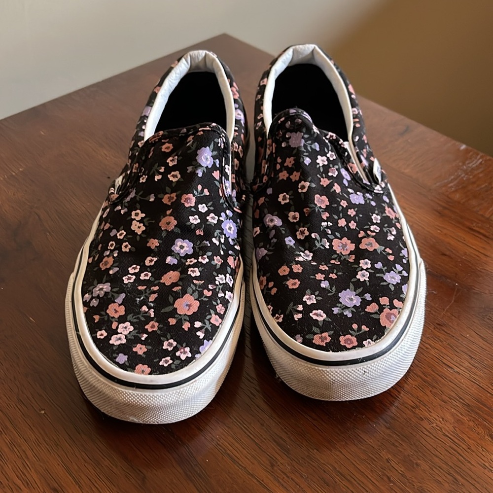 VANS - Picture 3 of 5